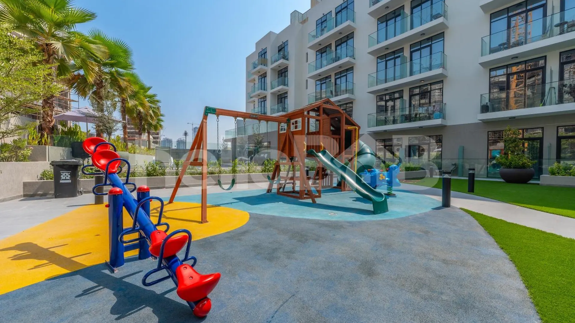 Daire Le Petit Village !Cozy Yet Spacious Studio Apartment! Dubai